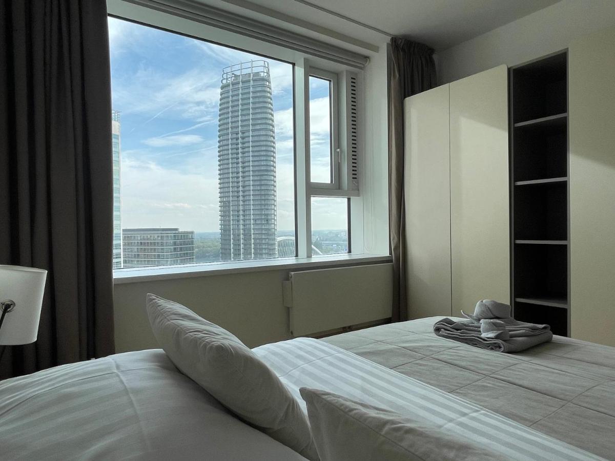 Sag Panorama Apartment 3 Rooms 19Th Floor Great View Free Parking Bratislava Eksteriør billede